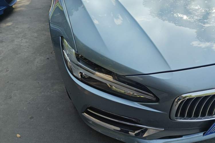 Used Volvo S90 2017 T4 Zhiyuan Edition Right Front Headlight