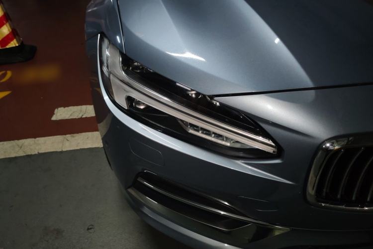 Used Volvo S90 2017 T5 Smart Luxury Edition Right Front Headlight