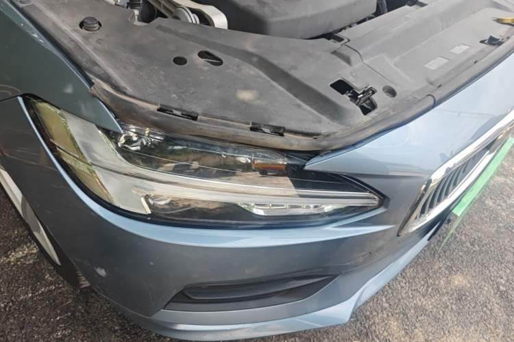 Used Volvo S90 2017 T4 Zhiyuan Edition Right Front Headlight
