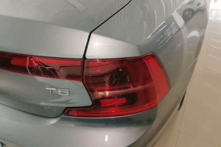 Used Volvo S90 2017 T5 Zhiyuan Edition Right Rear Taillight