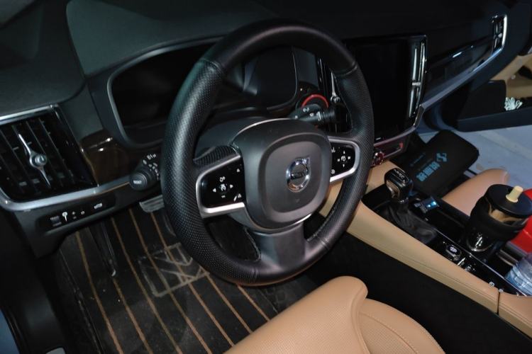 Used Volvo S90 2017 T5 Zhiyuan Edition Steering Wheel