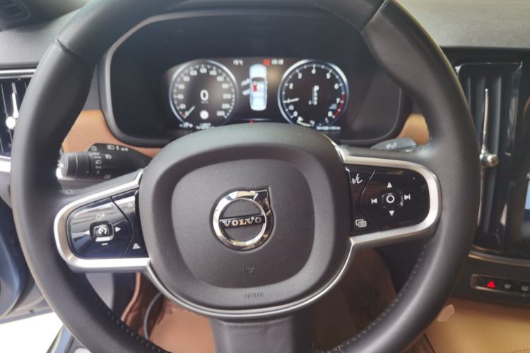 Used Volvo S90 2017 T5 Smart Luxury Edition Steering Wheel