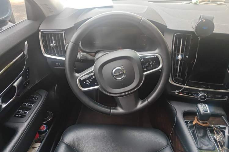 Used Volvo S90 2017 T4 Zhiyuan Edition Steering Wheel