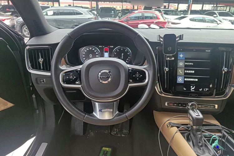 Used Volvo S90 2017 T5 Smart Luxury Edition Steering Wheel