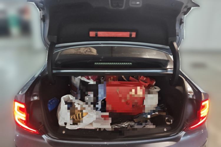 Used Volvo S90 2017 T5 Zhiyuan Edition Trunk