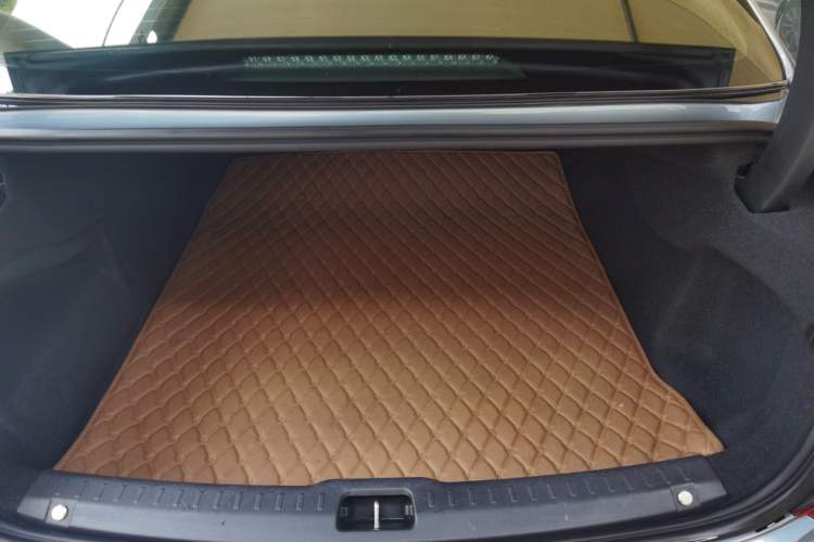 Used Volvo S90 2017 T5 Smart Luxury Edition Trunk