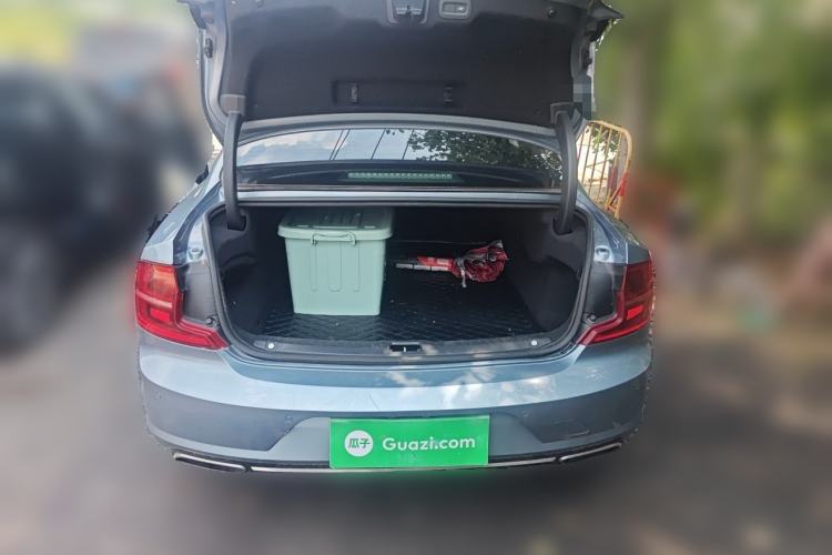 Used Volvo S90 2017 T4 Zhiyuan Edition Trunk