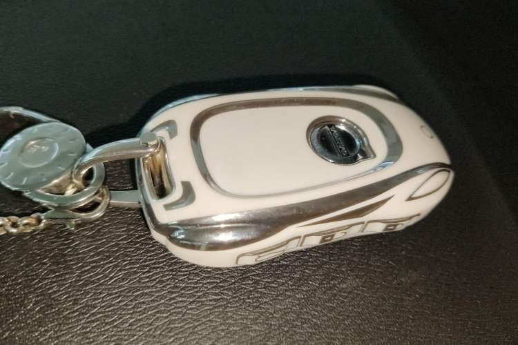 Used Volvo S90 2017 T5 Zhiyuan Edition Vehicle Key