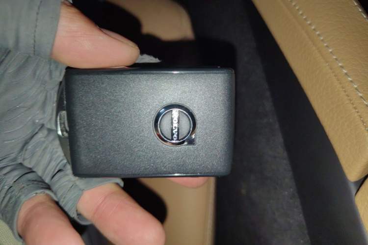 Used Volvo S90 2017 T4 Zhiyuan Edition Vehicle Key