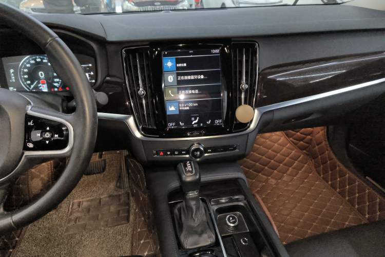 Used Volvo S90 2017 T5 Zhiyuan Edition Audio And AC Panel