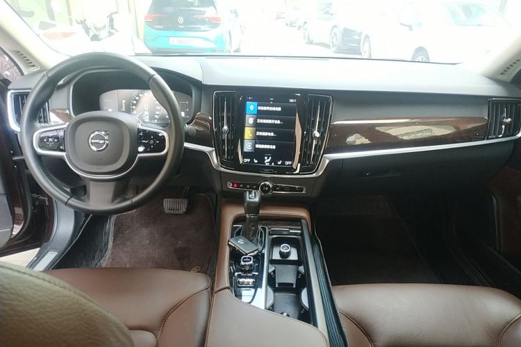 Used Volvo S90 2017 T4 Zhiyuan Edition Center Console