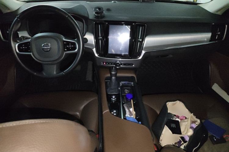 Used Volvo S90 2017 T4 Zhiyi Edition Center Console