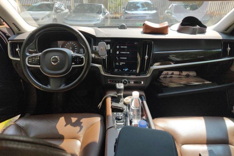 Used Volvo S90 2017 T4 Zhiyuan Edition Center Console