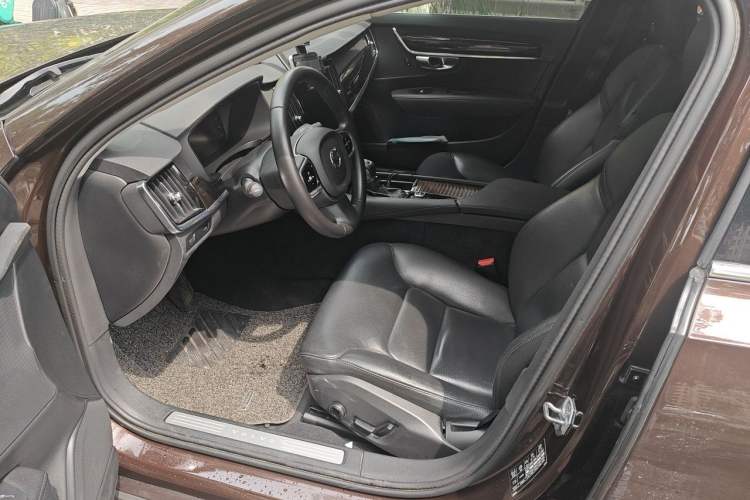 Used Volvo S90 2017 T4 Zhiyuan Edition Driver Seat