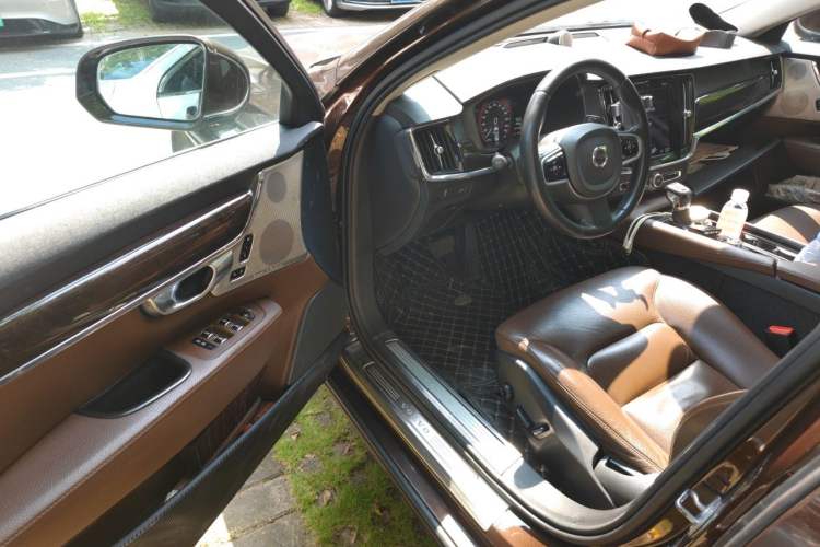 Used Volvo S90 2017 T4 Zhiyuan Edition Driver Seat