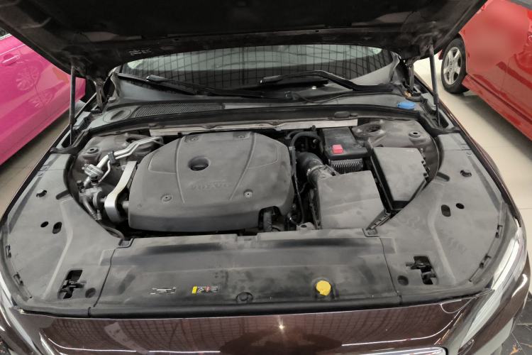 Used Volvo S90 2017 T5 Zhiyuan Edition Engine Bay