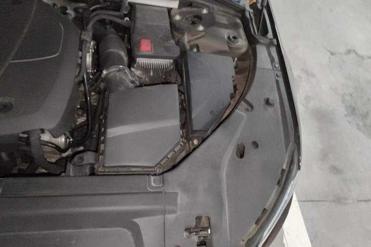 Used Volvo S90 2017 T4 Zhiyi Edition Engine Bay Left