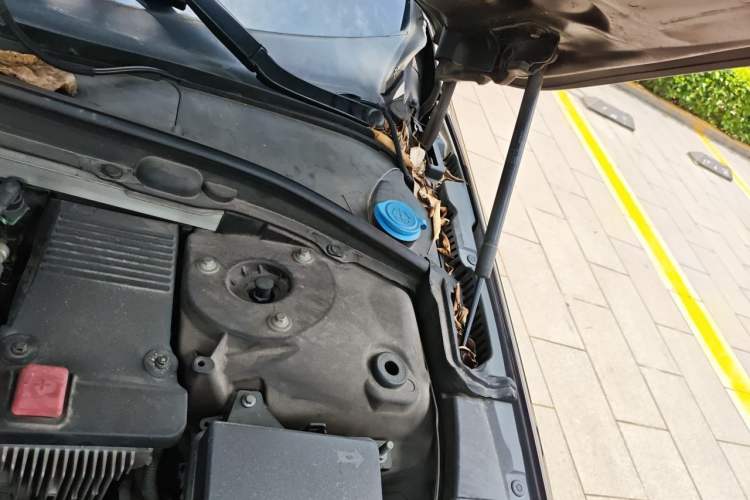 Used Volvo S90 2017 T4 Zhiyuan Edition Engine Bay Left