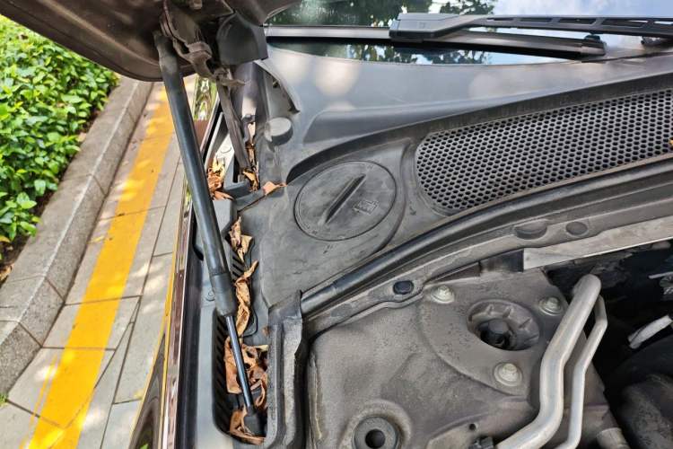 Used Volvo S90 2017 T4 Zhiyuan Edition Engine Bay Right