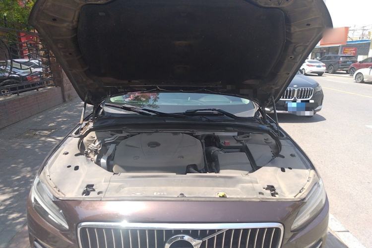 Used Volvo S90 2017 T5 Smart Luxury Edition Engine Bay