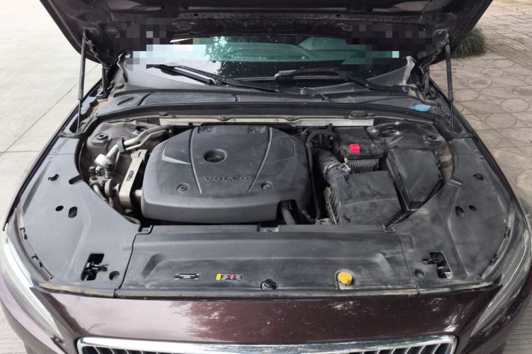 Used Volvo S90 2017 T4 Zhiyuan Edition Engine Bay