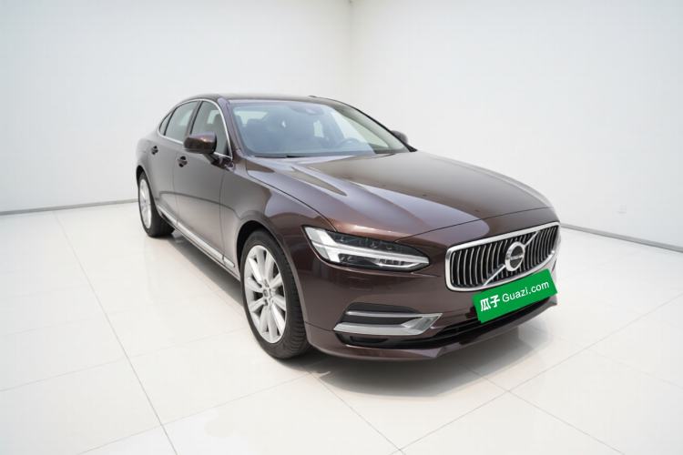 Used Volvo S90 2017 T5 Smart Luxury Edition Exterior 2