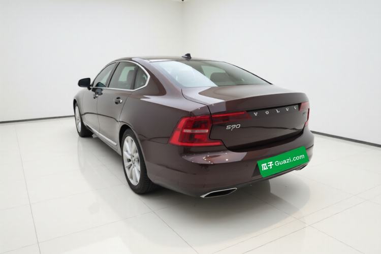 Used Volvo S90 2017 T5 Smart Luxury Edition Exterior 3