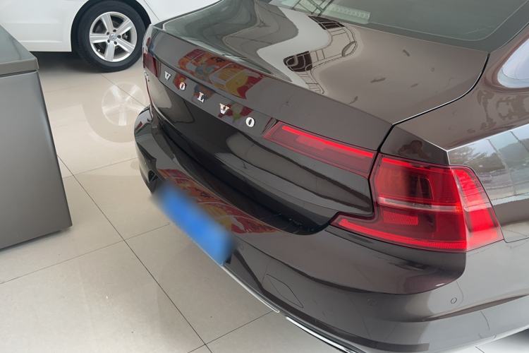 Used Volvo S90 2017 T4 Zhiyuan Edition Exterior 4