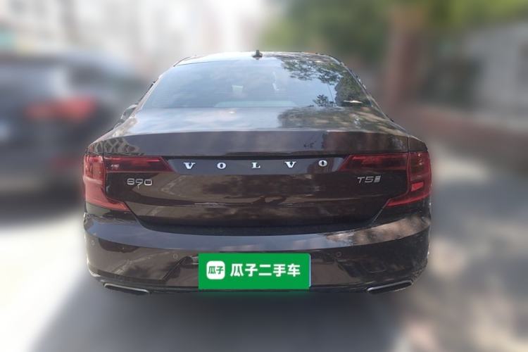 Used Volvo S90 2017 T5 Smart Luxury Edition Exterior 4