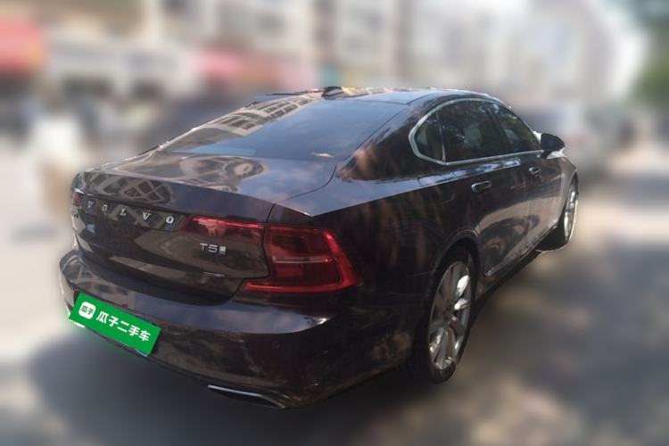 Used Volvo S90 2017 T5 Smart Luxury Edition Exterior 5