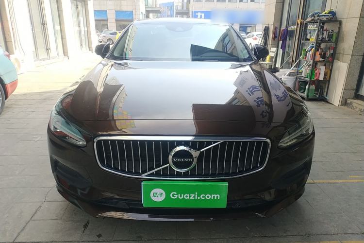 Used Volvo S90 2017 T4 Zhiyuan Edition Front