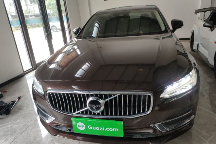 Used Volvo S90 2017 T5 Smart Luxury Edition Front