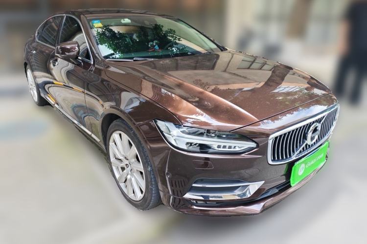 Used Volvo S90 2017 T5 Smart Luxury Edition Front Right 45 Deg
