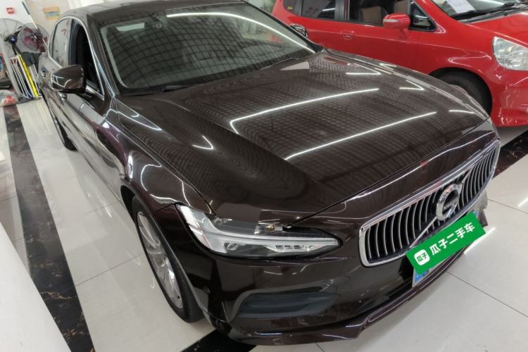 Used Volvo S90 2017 T5 Zhiyuan Edition Front Right 45 Deg