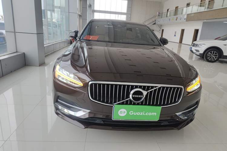 Used Volvo S90 2017 T4 Zhiyuan Edition Front