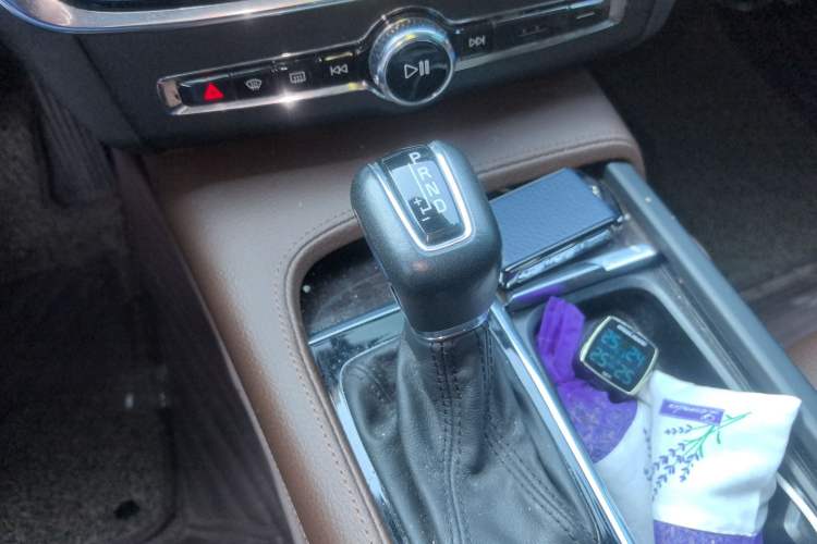Used Volvo S90 2017 T4 Zhiyuan Edition Gear Lever