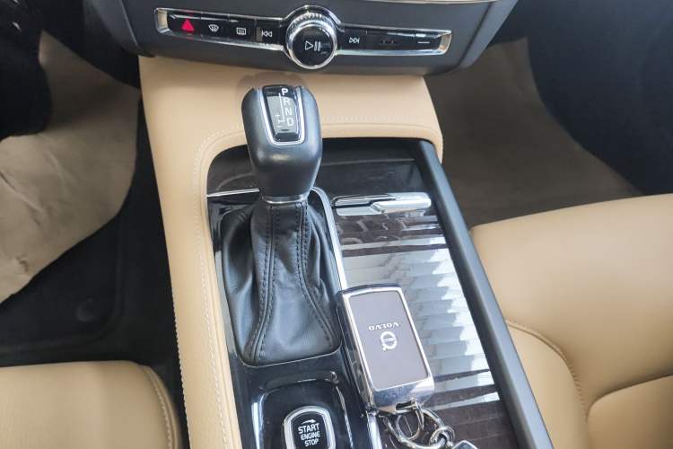 Used Volvo S90 2017 T4 Zhiyuan Edition Gear Lever