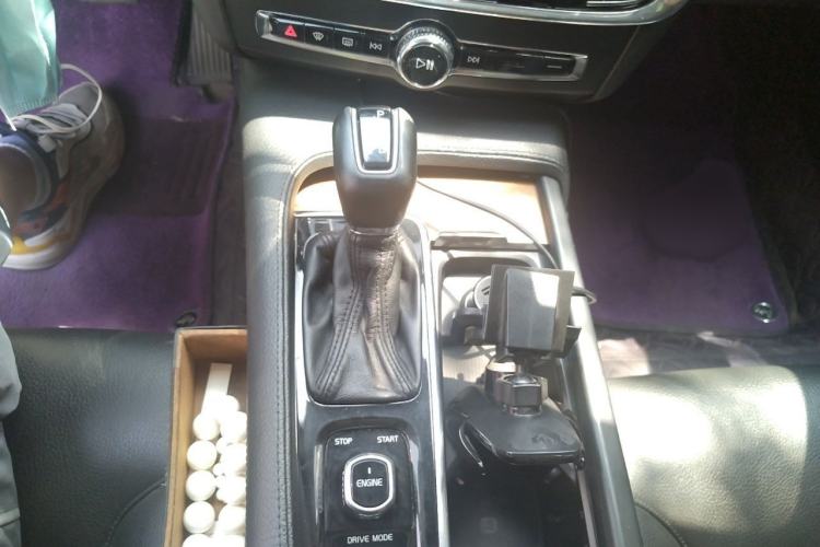 Used Volvo S90 2017 T5 Smart Luxury Edition Gear Lever