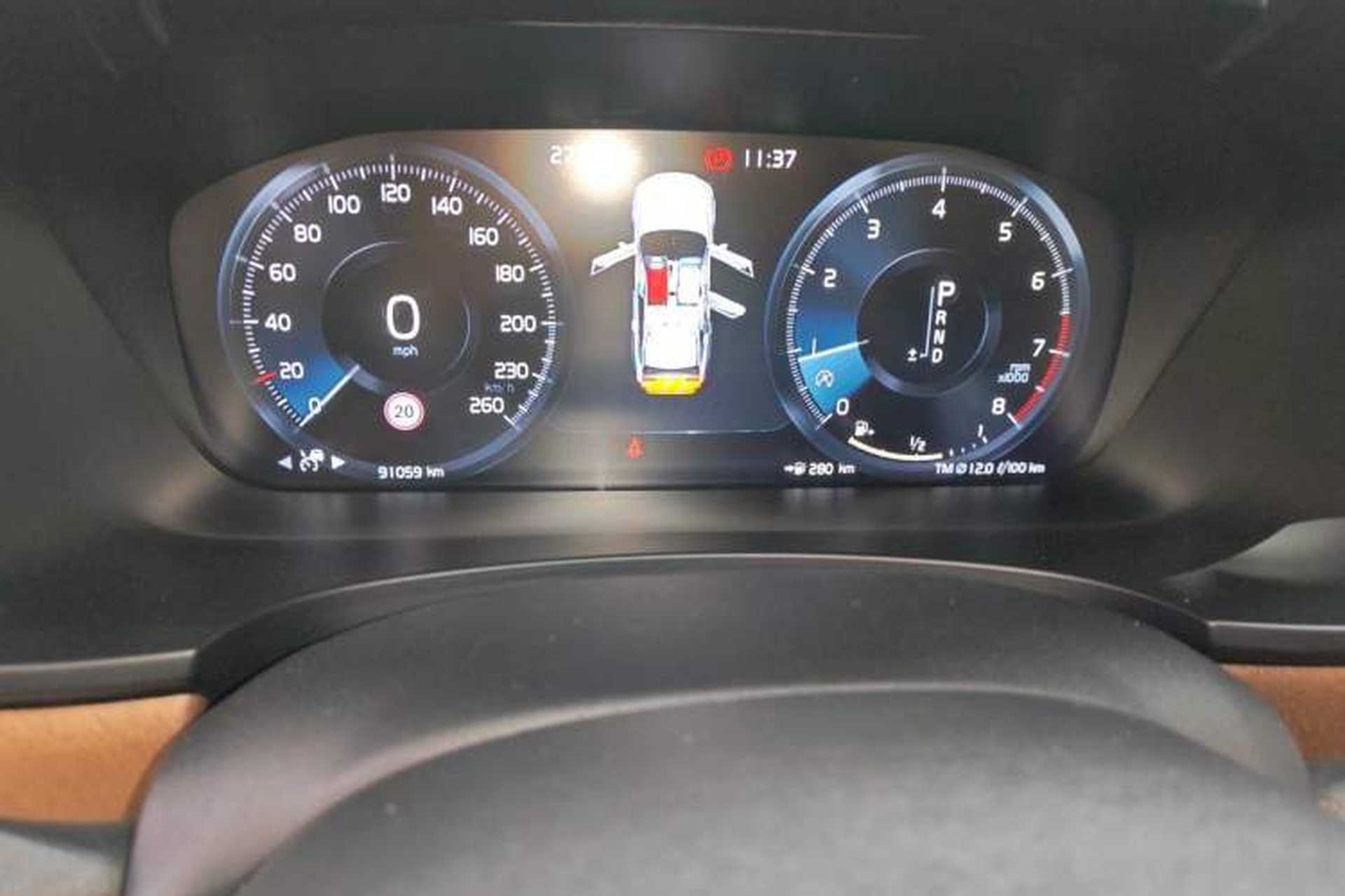 Used Volvo S90 2017 T5 Smart Luxury Edition Instrument Cluster