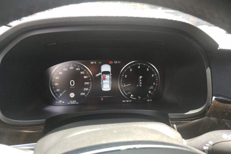 Used Volvo S90 2017 T5 Smart Luxury Edition Instrument Cluster