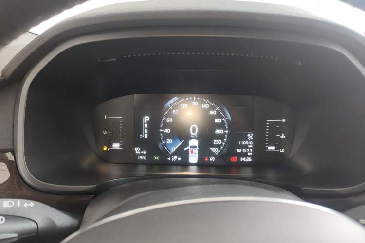 Used Volvo S90 2017 T4 Zhiyuan Edition Instrument Cluster