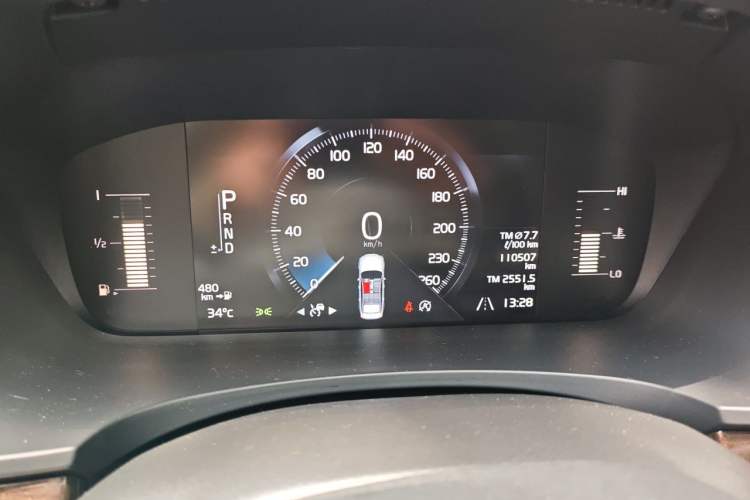 Used Volvo S90 2017 T4 Zhiyuan Edition Instrument Cluster