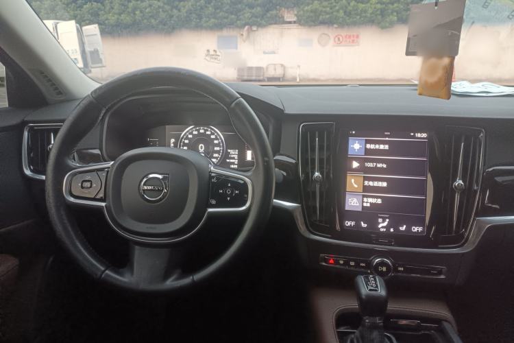 Used Volvo S90 2017 T4 Zhiyuan Edition Interior 4
