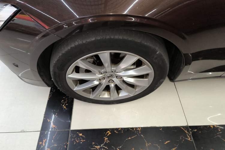 Used Volvo S90 2017 T5 Zhiyuan Edition Left Front Wheel Hub