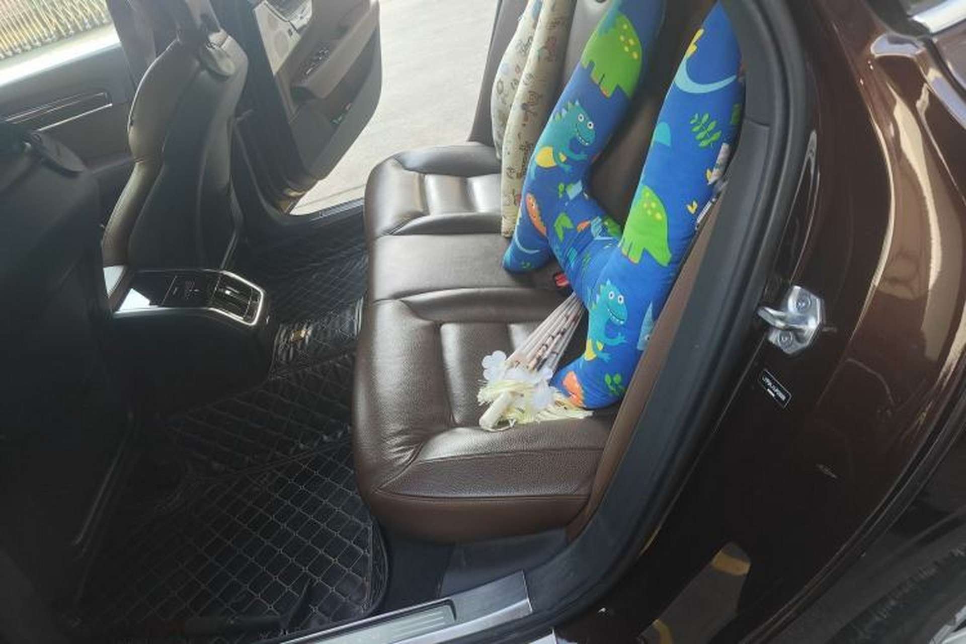 Used Volvo S90 2017 T4 Zhiyuan Edition Left Rear Seat