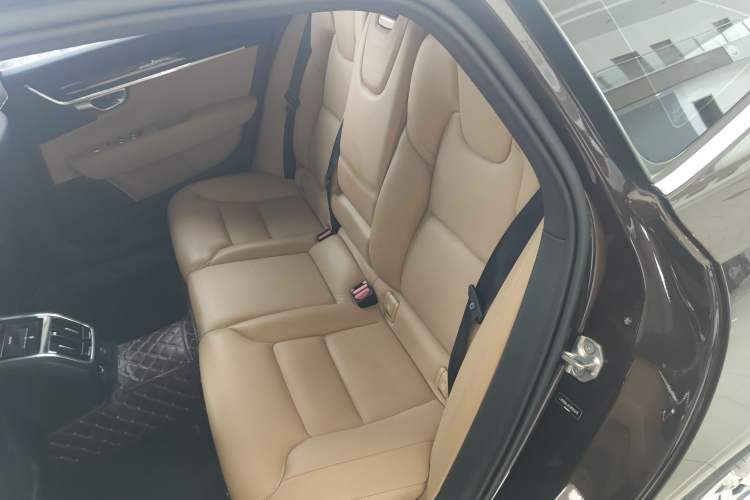 Used Volvo S90 2017 T4 Zhiyuan Edition Left Rear Seat