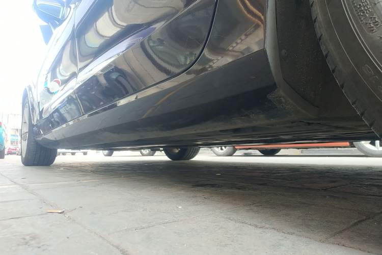 Used Volvo S90 2017 T4 Zhiyuan Edition Left Side Sill