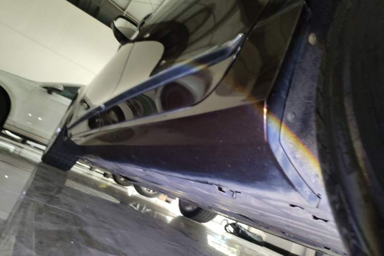 Used Volvo S90 2017 T5 Smart Luxury Edition Left Side Sill