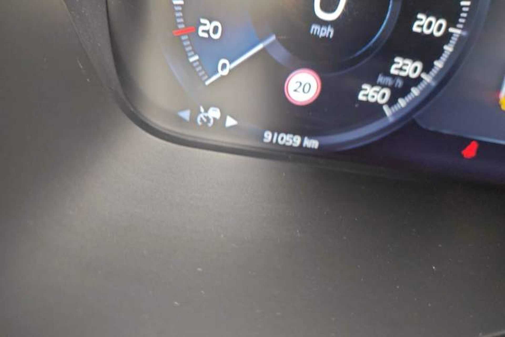 Used Volvo S90 2017 T5 Smart Luxury Edition Odometer Close Up