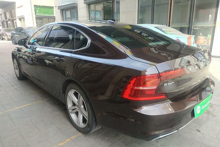 Used Volvo S90 2017 T4 Zhiyuan Edition Rear Left 45 Deg